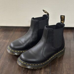 Dr. Martens Chelsea Boots